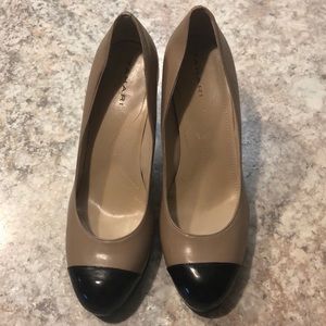 Size 9 Taupe Tahari Heels